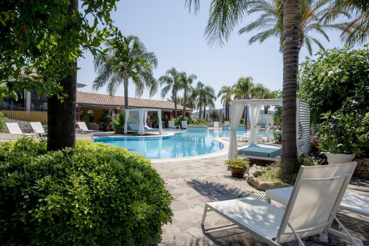 Cruccuris Resort - Adults Only Villasimius Buitenkant foto